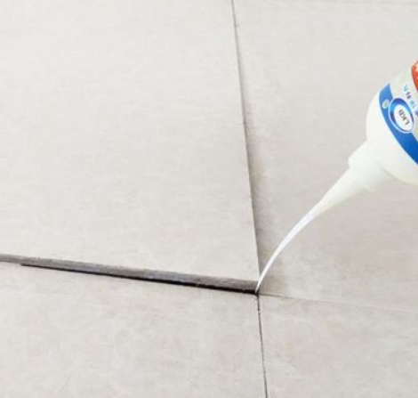 石泉瓷砖空鼓维修公司分享卫生间瓷砖脱落的原因可能有以下几点